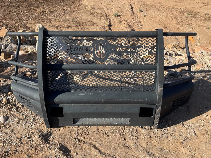 #1789-•-front-bumper-image-1