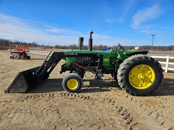 john-deere-4020-image-2