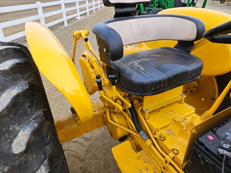 #47-•-international-2506-tractor-image-41