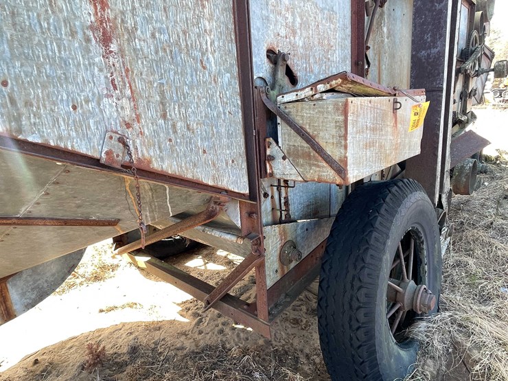 #13044-•-vintage-advance-rumely-image-16