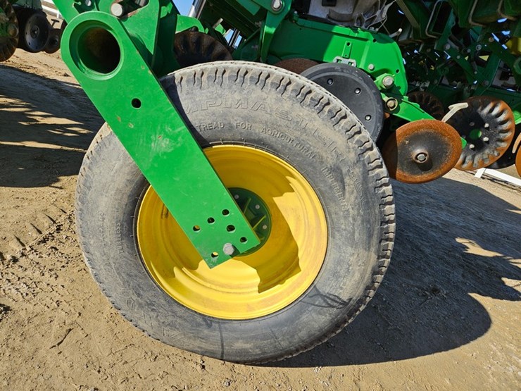 2017-john-deere-1795-image-72