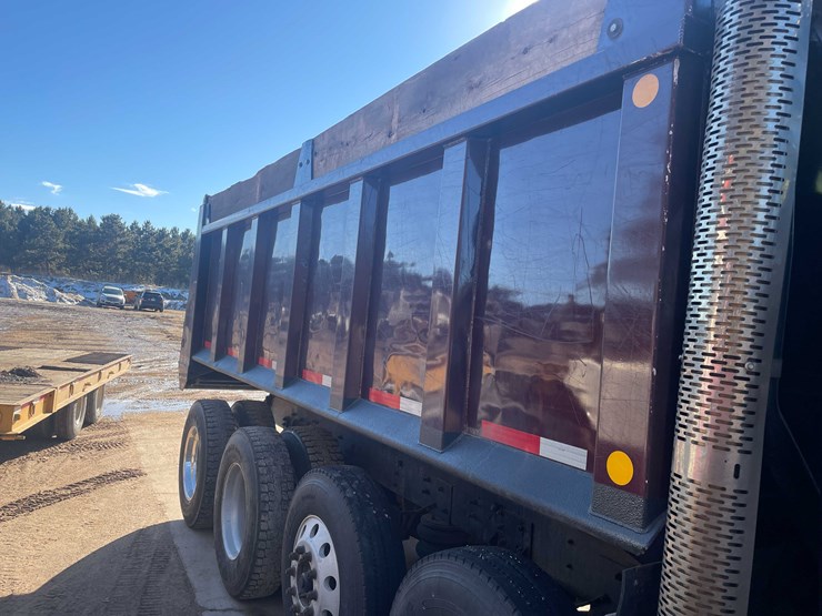 #13005-•-1999-sterling-dump-truck-(has-wi-title)-image-31