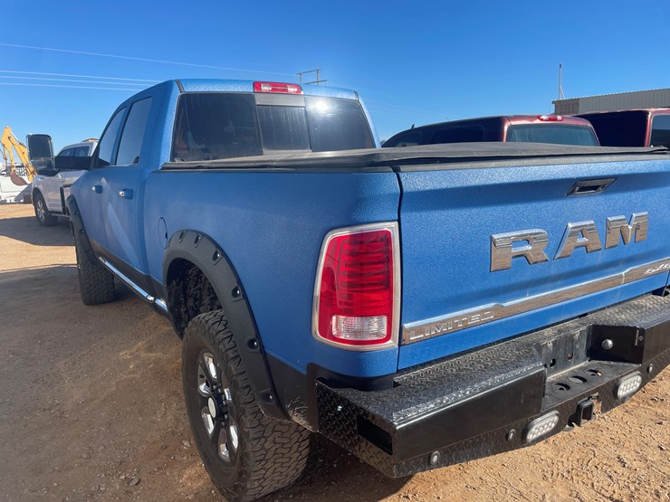 2018-dodge-2500-image-5