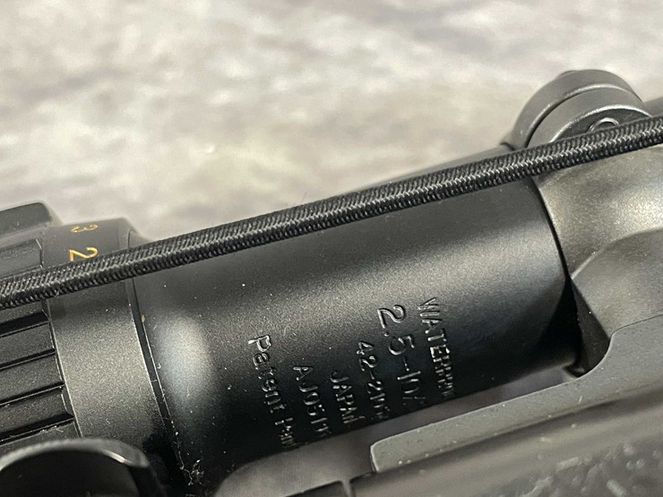 #1223-•-weatherby-mark-v,-300-wby-mag-bolt-action-rifle,-sn:-sb063473-(neenah,-wi)-image-17