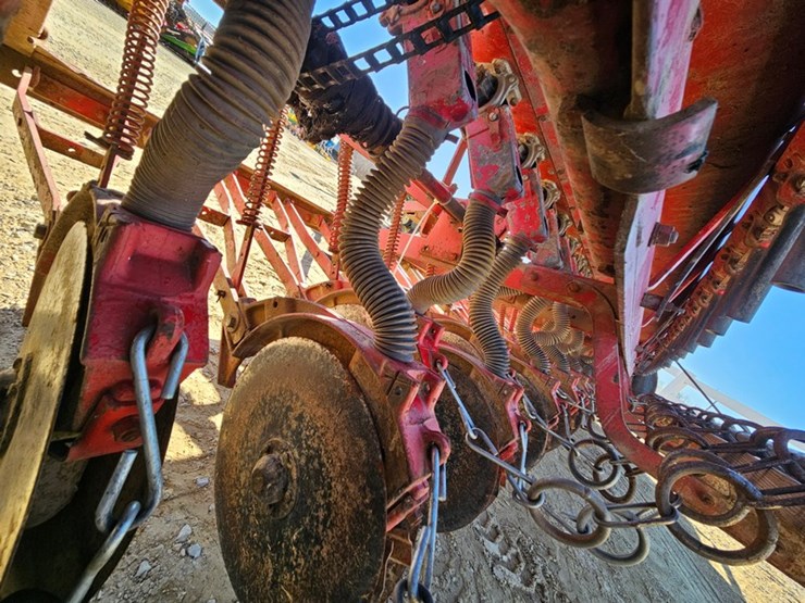 massey-ferguson-12-image-17