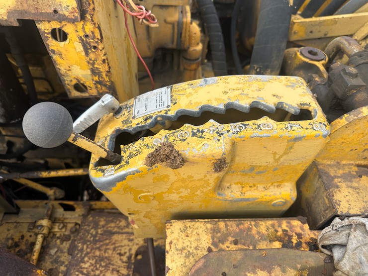 caterpillar-621b-image-23