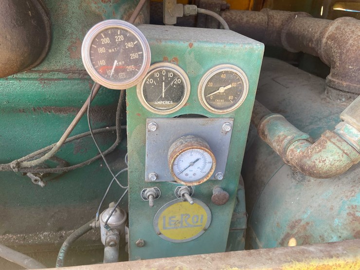 #13065-•-le-roi-gas-powered-generator-on-wheels-image-26