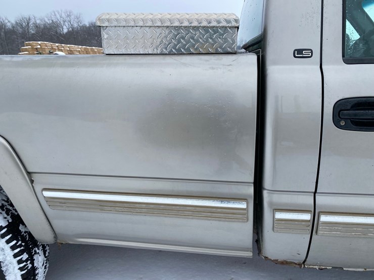 2001-chevrolet-pickup-image-13