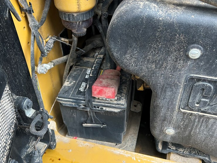 caterpillar-279d-image-23