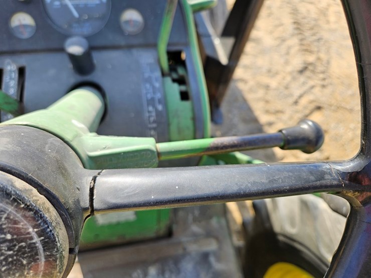 john-deere-4020-image-30