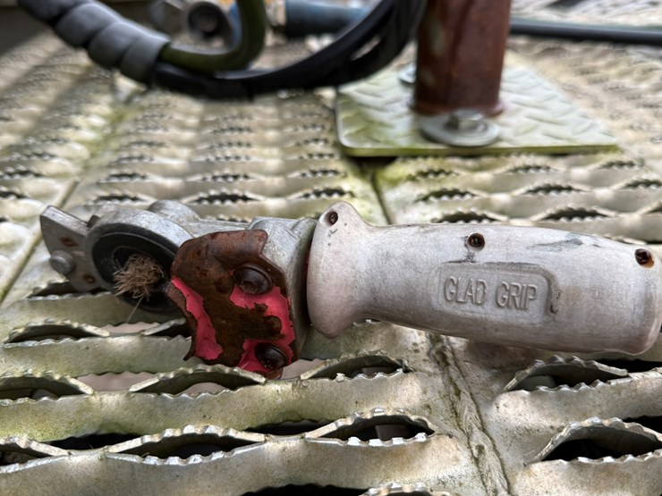 2007-caterpillar-c13-image-34