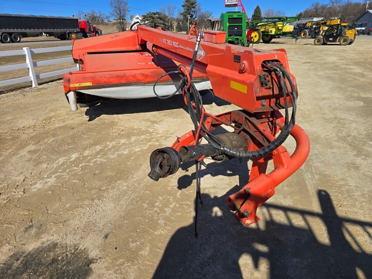 kuhn-fc353-image-10