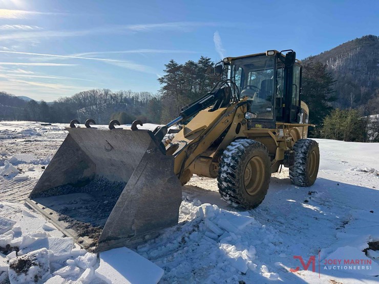 caterpillar-930g-image-6