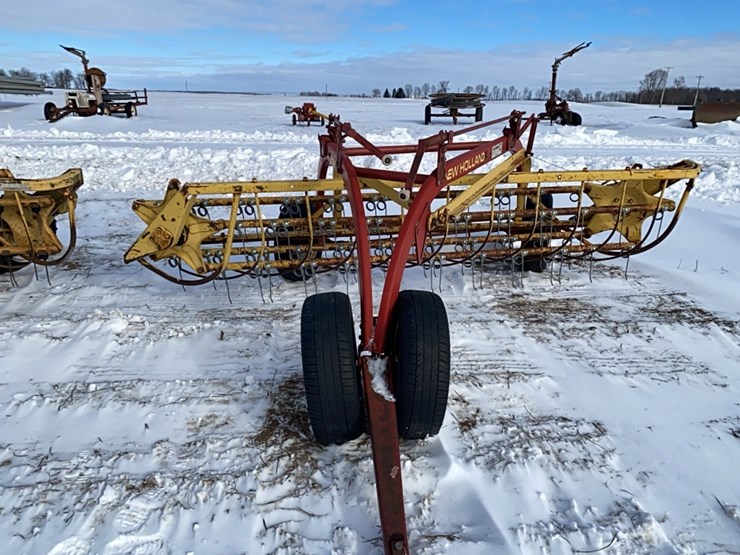 new-holland-258-image-2