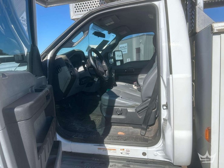 2013-ford-f450-image-12