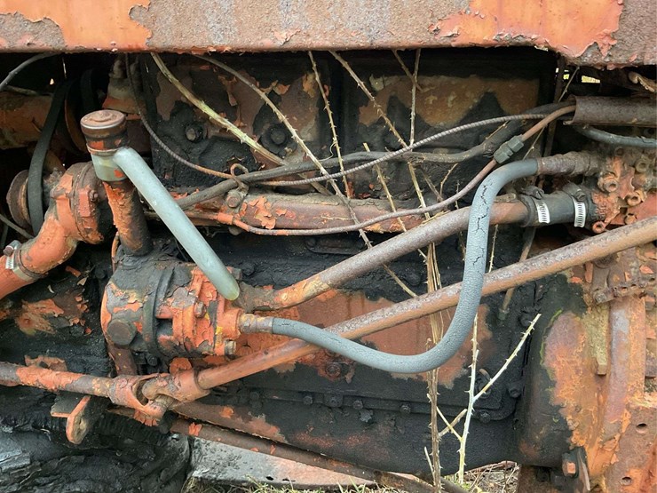 minneapolis-moline-zau-parts-tractor-image-19