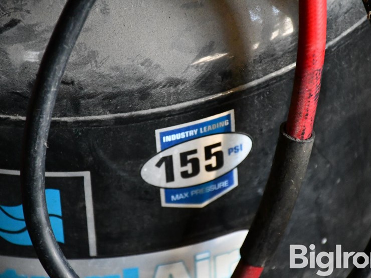 industrial-air-ila1883054-30-gallon-tank-air-compressor-image-9