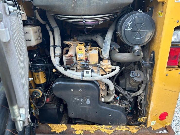 2019-caterpillar-279d3-image-14