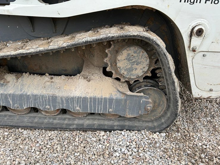 2022-takeuchi-tl12v2-image-18