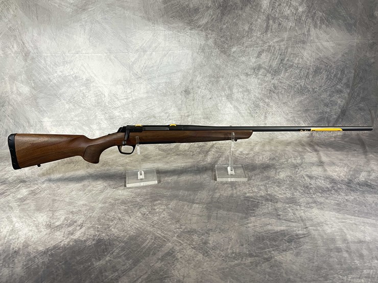 #1236-•-browning-x-bolt,-7mm-rem-mag-bolt-action-rifle,-sn:-01033zr354-(neenah,-wi)-image-2