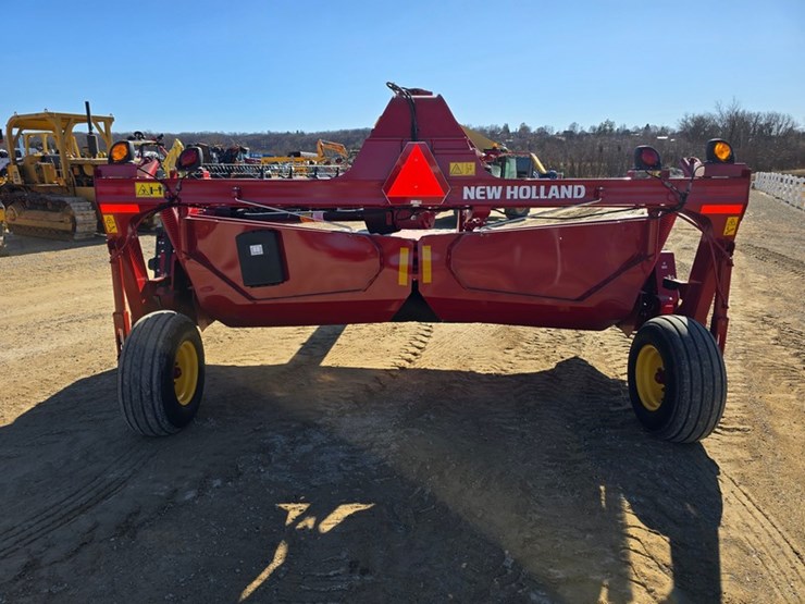 2021-new-holland-313-image-4