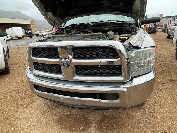 2014-dodge-2500-image-111