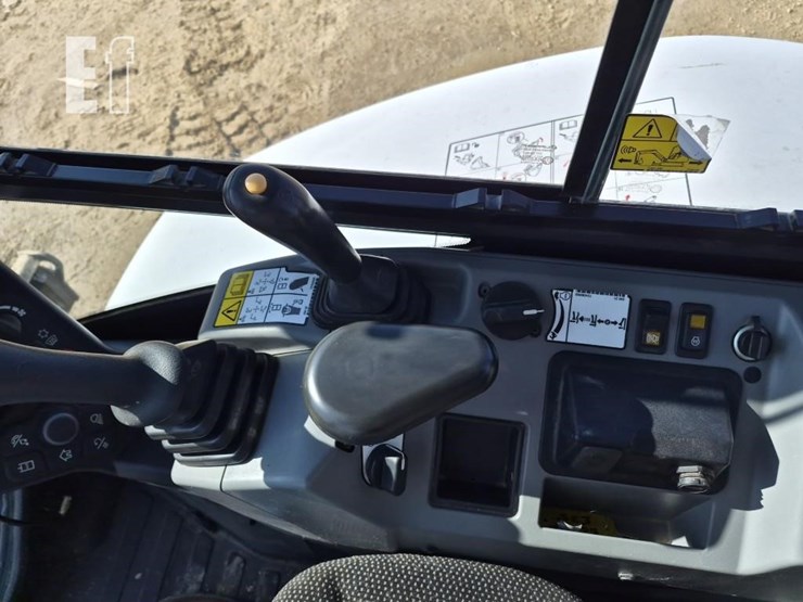 bobcat-e35r2-image-16