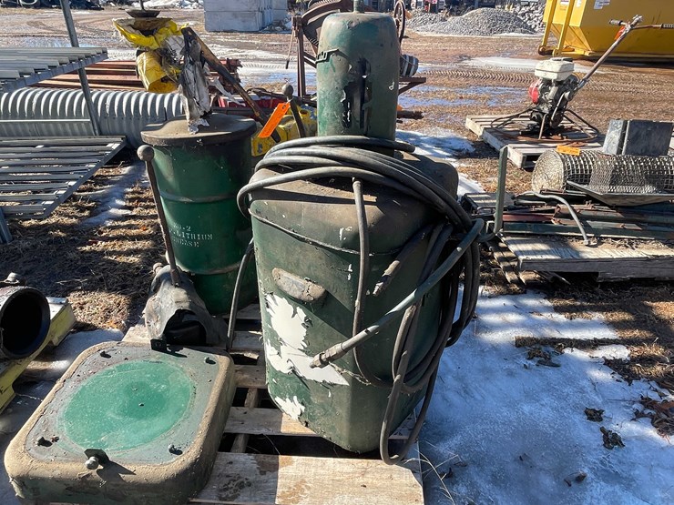 #13085-•-pallet-contents-image-2