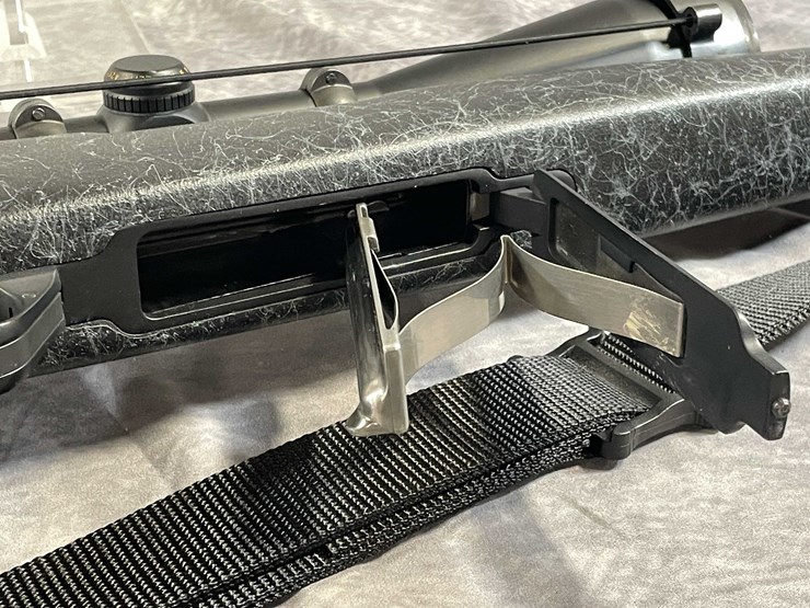 #1223-•-weatherby-mark-v,-300-wby-mag-bolt-action-rifle,-sn:-sb063473-(neenah,-wi)-image-19