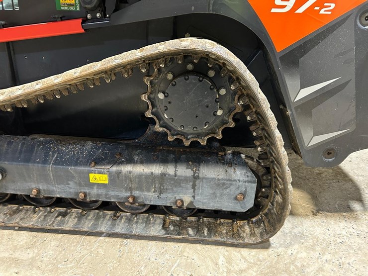 2021-kubota-svl97-2-image-19