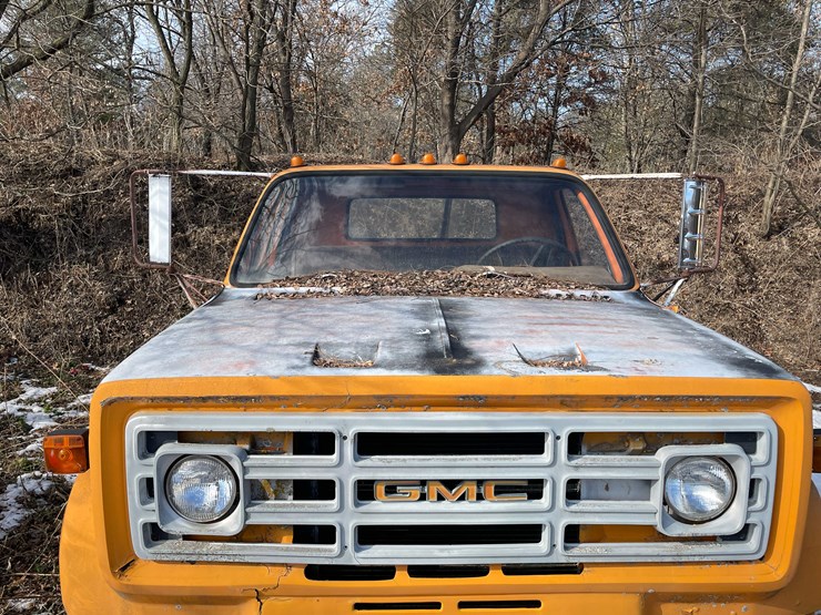 #13018-•-1974-gmc-6500-tractor-(has-wi-title)-image-20