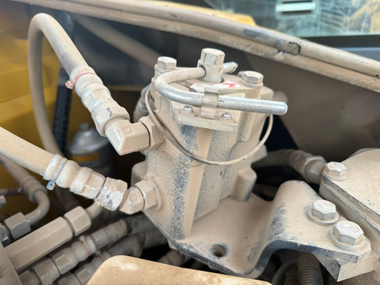 2017-komatsu-pc88mr-10-image-44