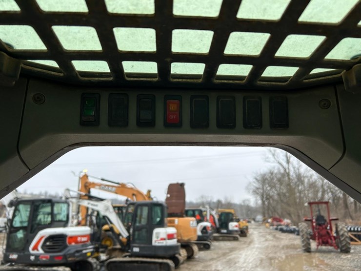 bobcat-s300-image-22