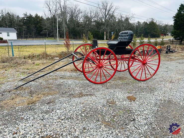 vintage-doctor’s-buggy-image-1