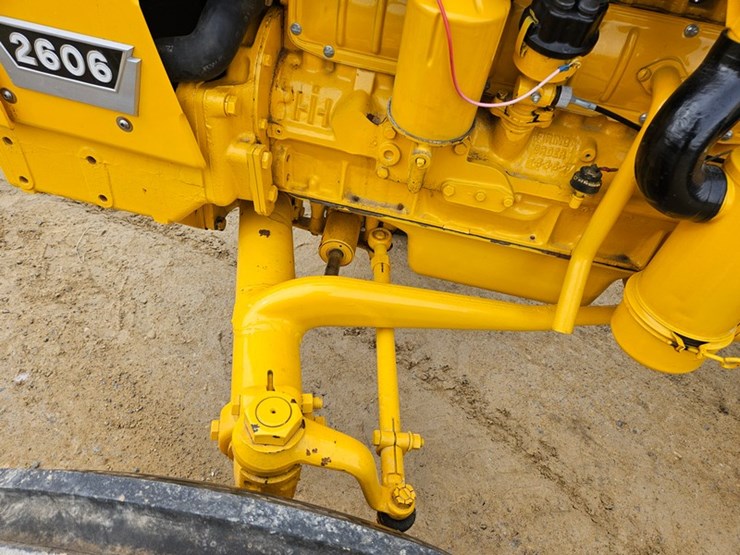 #47-•-international-2506-tractor-image-36