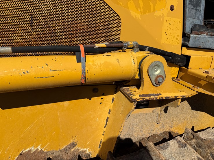 2006-deere-700j-image-19