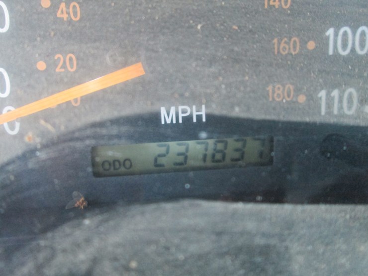 2000-toyota-tundra-image-34