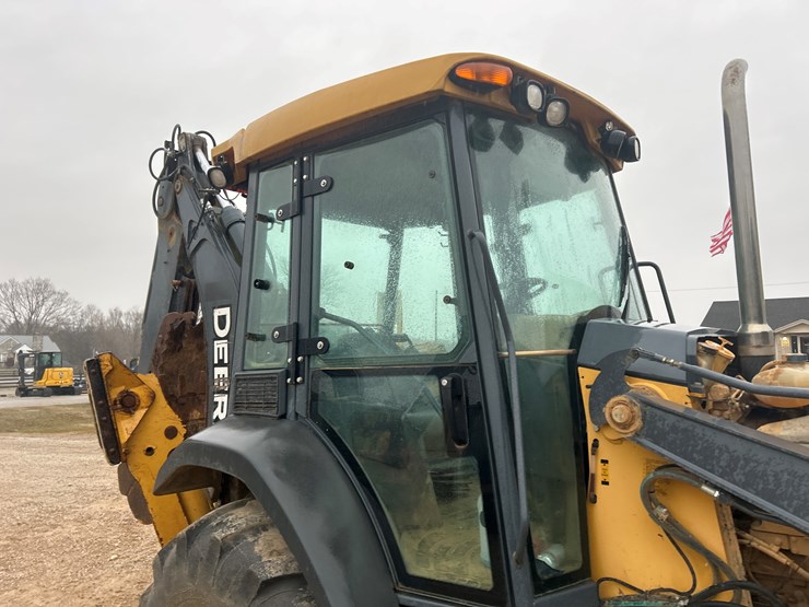 2011-deere-310sj-image-51