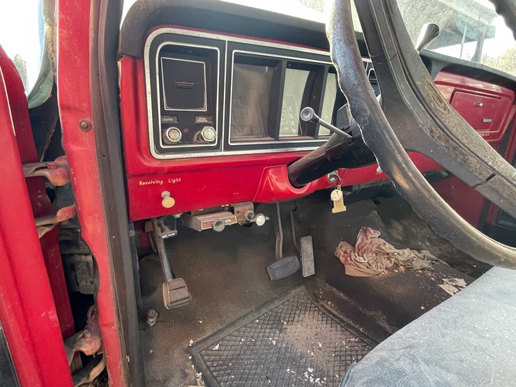 1976-ford-f350-image-42
