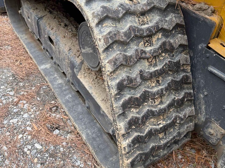 2016-deere-333e-image-9