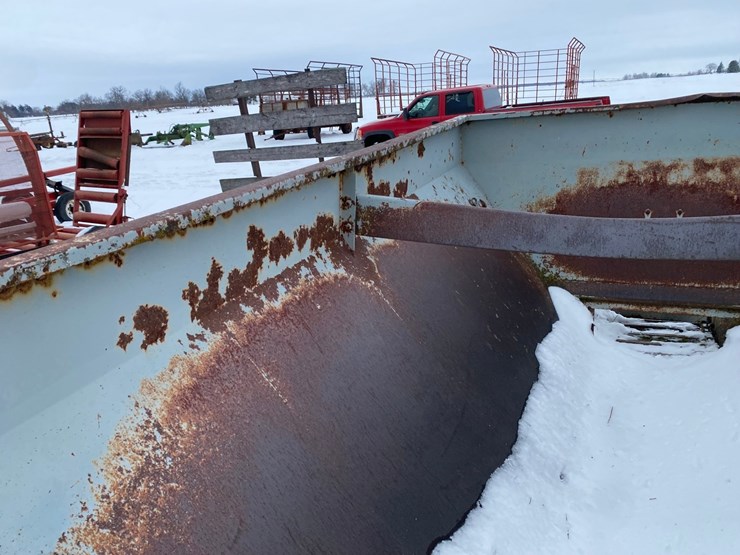 stoltzfus-lime-spreader-image-36