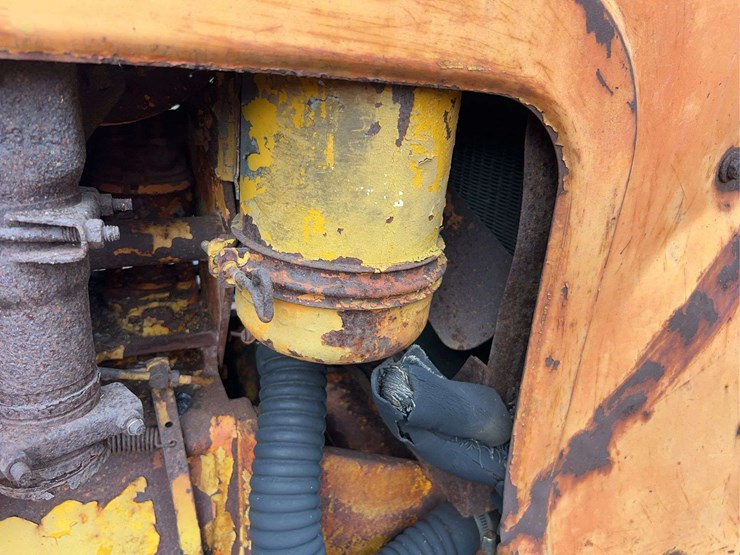 minneapolis-moline-445-image-31