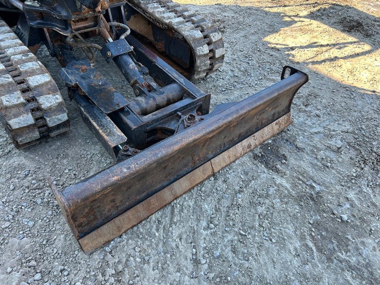 2020-kubota-kx033-4-image-12