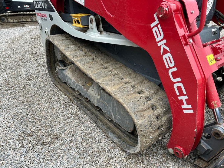 2022-takeuchi-tl12v2-image-12