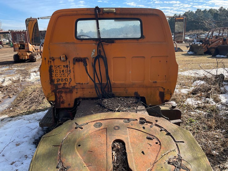 #13018-•-1974-gmc-6500-tractor-(has-wi-title)-image-32