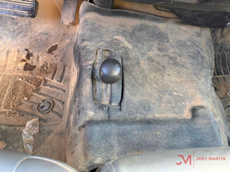 2017-chevrolet-2500-image-39