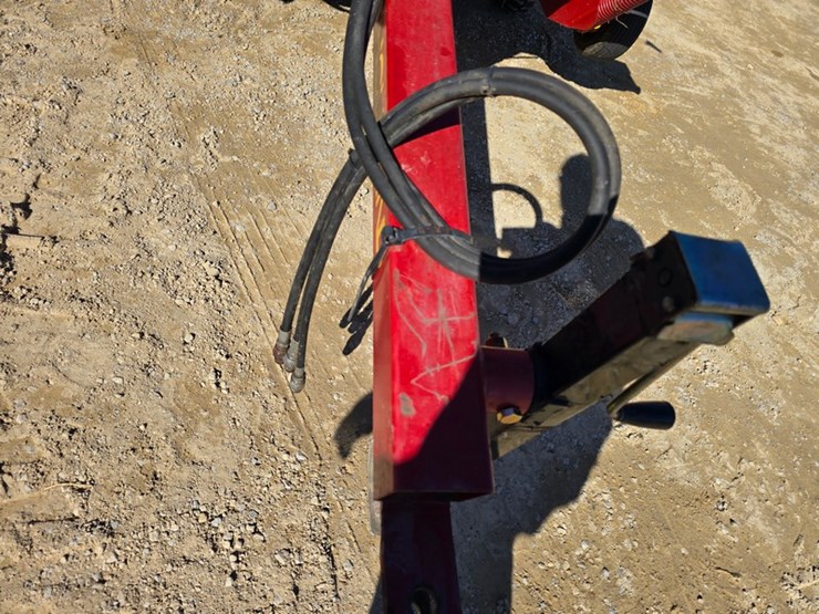 new-holland-166-image-10