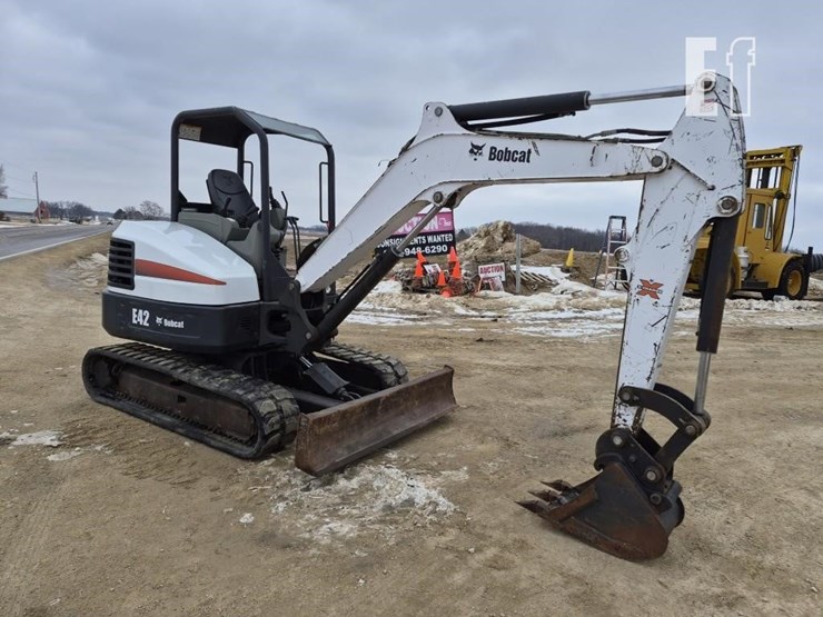 2015-bobcat-e42-image-5