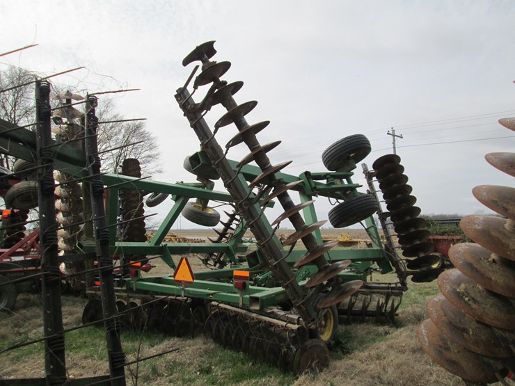 john-deere-637-image-3