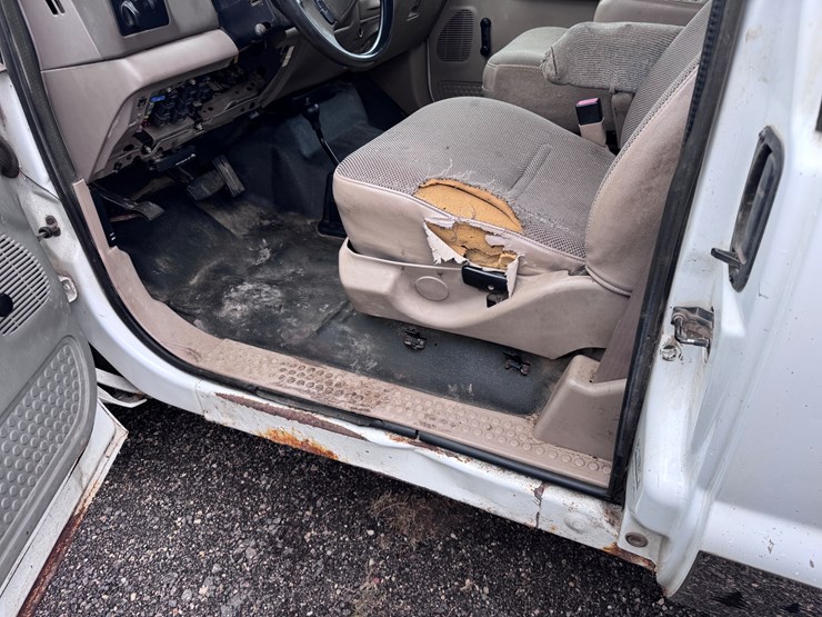 2003-ford-f350-xl-image-31